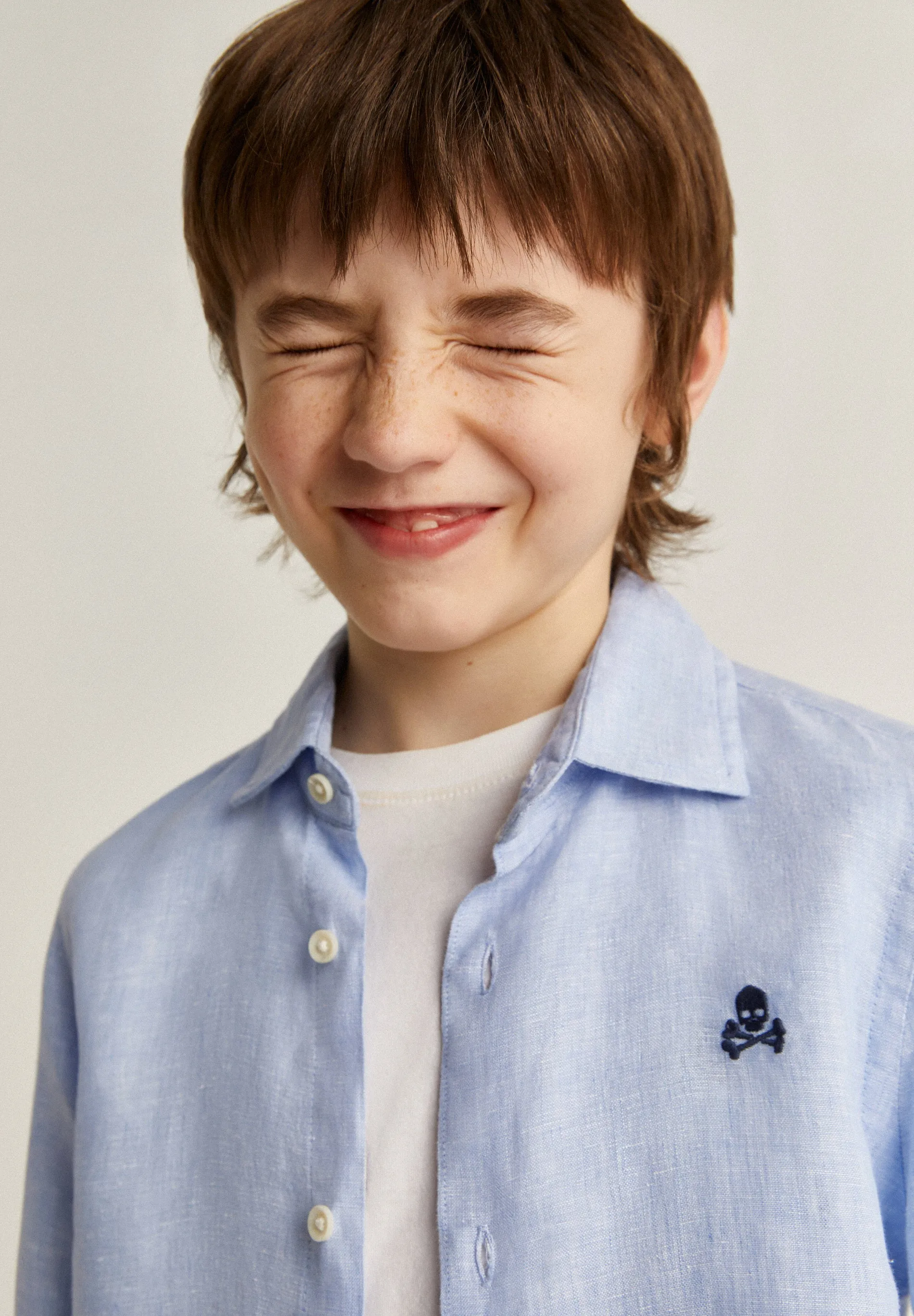 CAMISA LINO CUELLO CUTAWAY