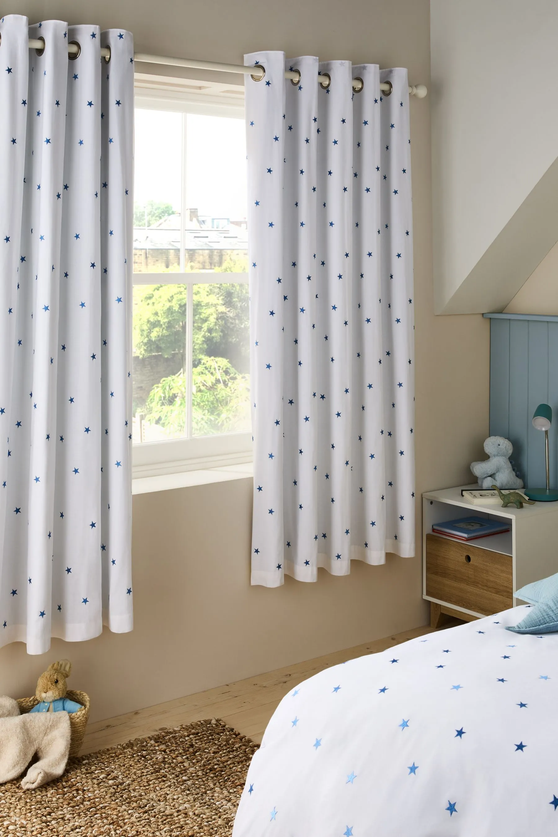 Star Embroidered Star Eyelet Eyelet Blackout Curtains